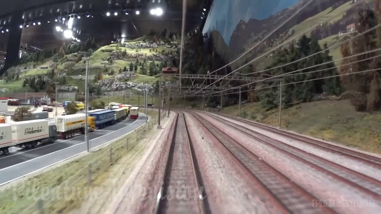 Model Train Cab Ride in HO Scale