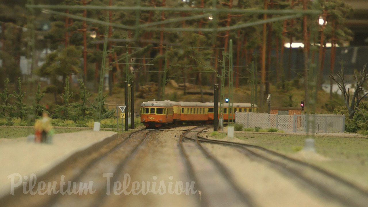 Cab Ride along Sweden’s Largest Model Railway Layout and Fiddle Yards