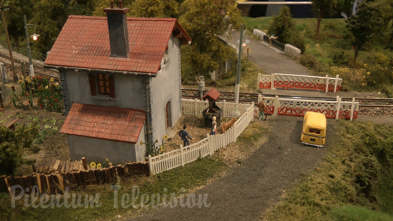 Modélisme ferroviaire en France: Model railway layout HO - Club des Trains Miniatures de l’Omois