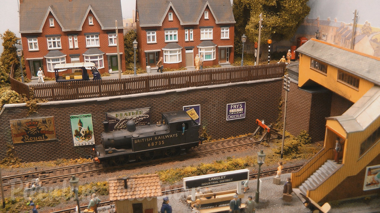 One of the most beautiful British model railway micro layouts of British Railways (GWR) in OO scale