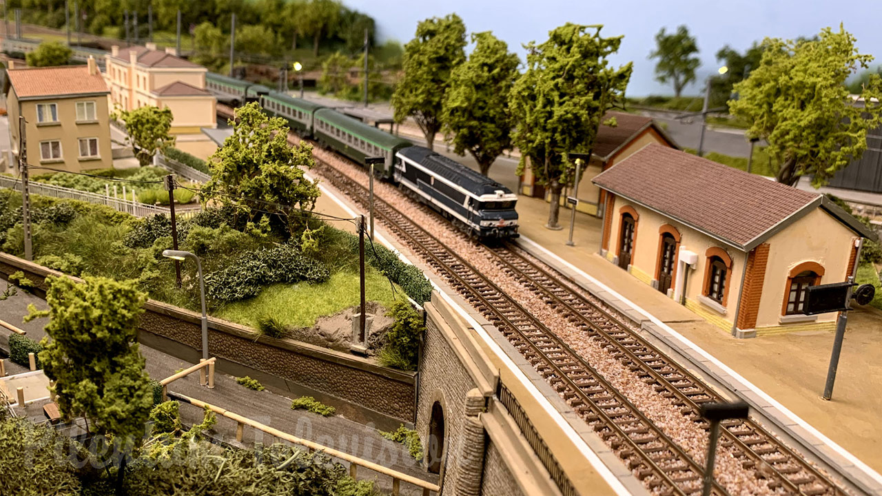 French N Scale Layout and SNCF Model Trains at the Prototype Railway Station of L’Arbresle