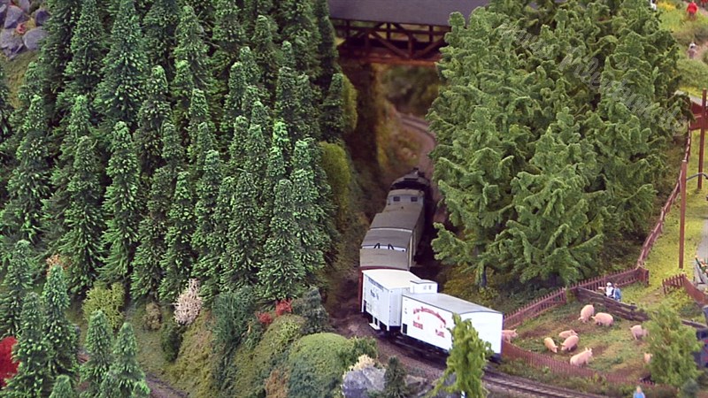 Beautiful Model Train Layout in HO scale on 90 square meters