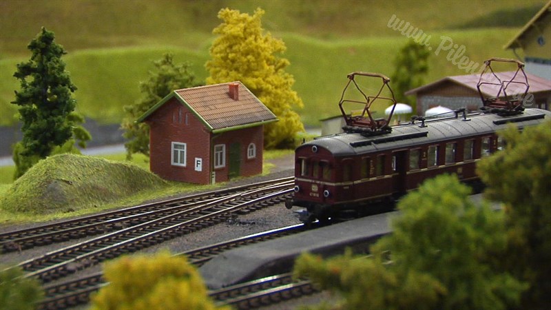 Large Model Railroad Layout with Cab Ride and more than 200 Model Trains in action