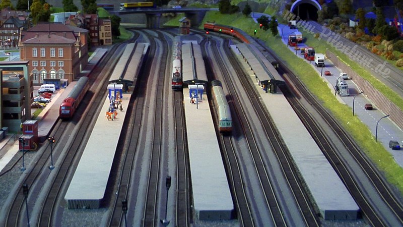 Large Model Railroad Layout with Cab Ride and more than 200 Model Trains in action