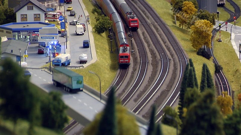 Large Model Railroad Layout with Cab Ride and more than 200 Model Trains in action