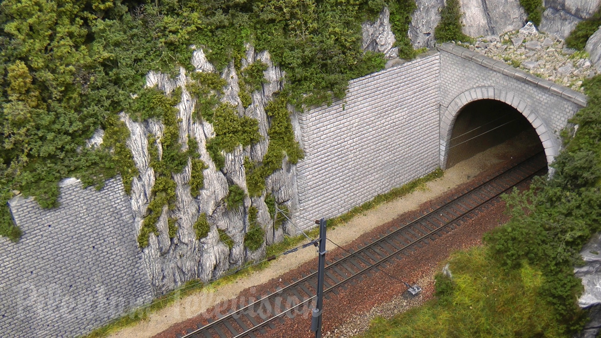 Nearly realistic model train layout from France