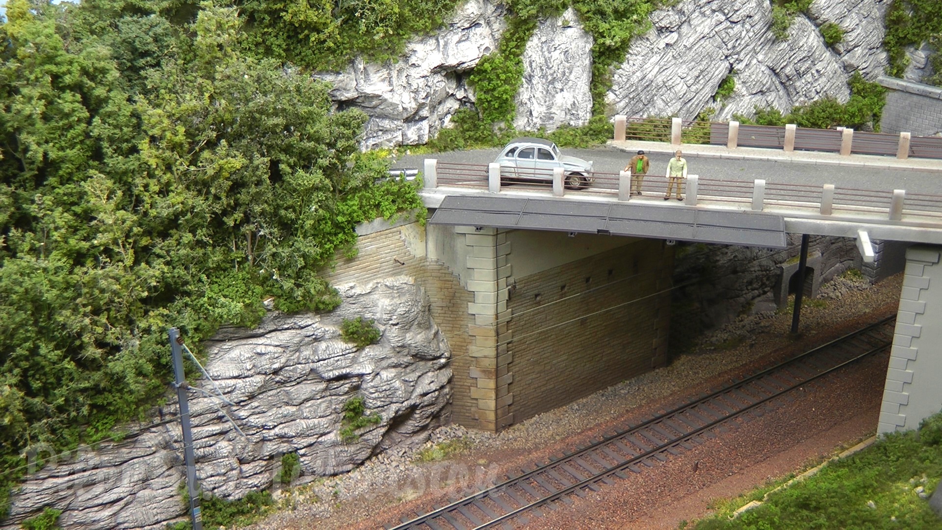 Nearly realistic model train layout from France