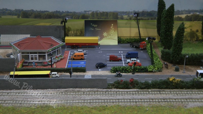 N Scale Model Train Layout from France