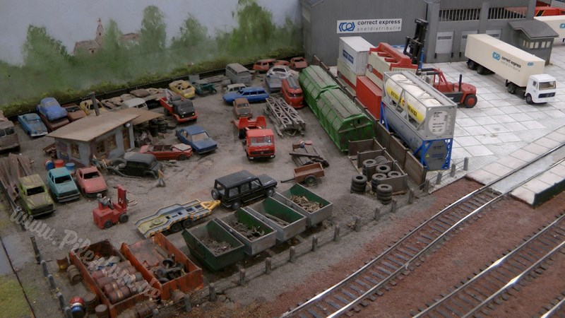 Modular Model Railroad Layout in HO scale made by Dutch Model Railroaders