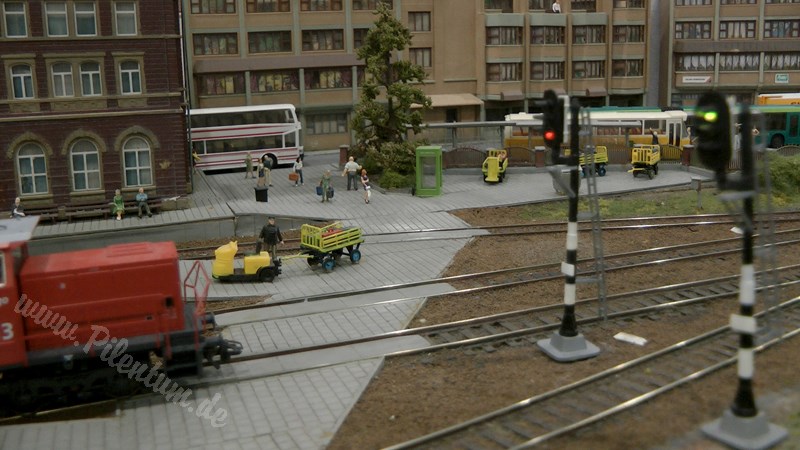 Modular Model Railroad Layout in HO scale made by Dutch Model Railroaders