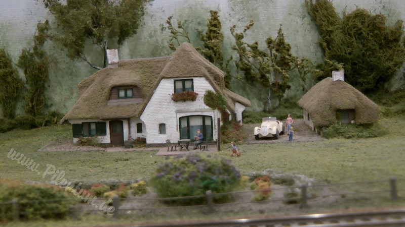 Modular Model Railroad Layout in HO scale made by Dutch Model Railroaders