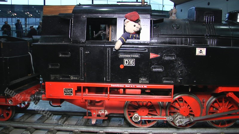 World's largest indoor 5 inch live steam or real steam model railroad meeting