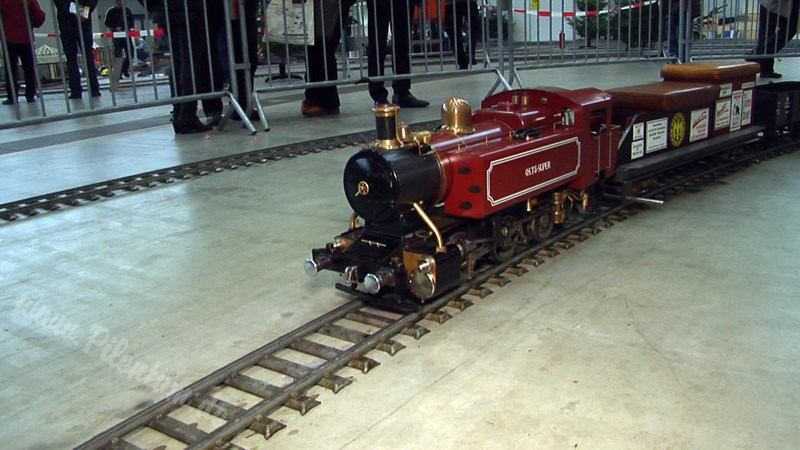 World's largest indoor 5 inch live steam or real steam model railroad meeting