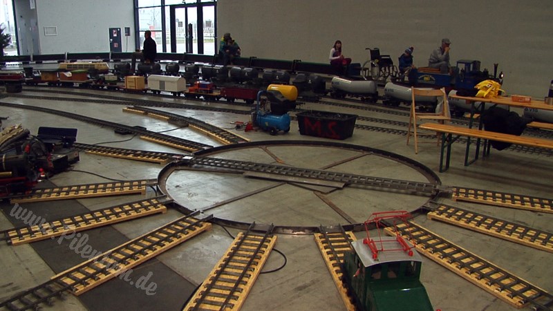 World's largest indoor 5 inch live steam or real steam model railroad meeting