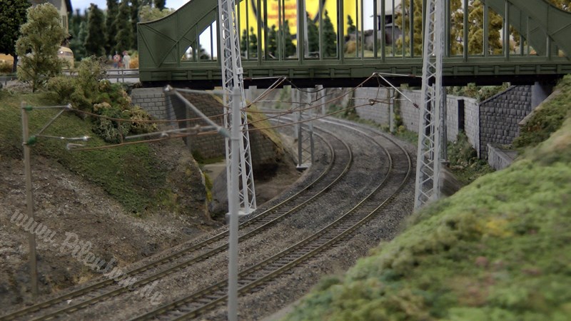 Fantastic HO Layout from a Model Train Club