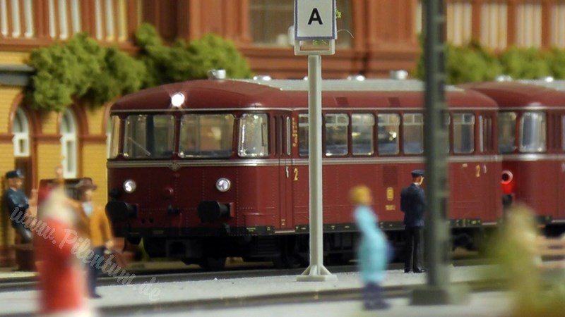 Model Railway 3-wire AC system by Marklin