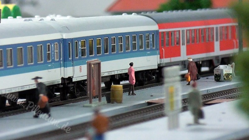 Model Railway 3-wire AC system by Marklin