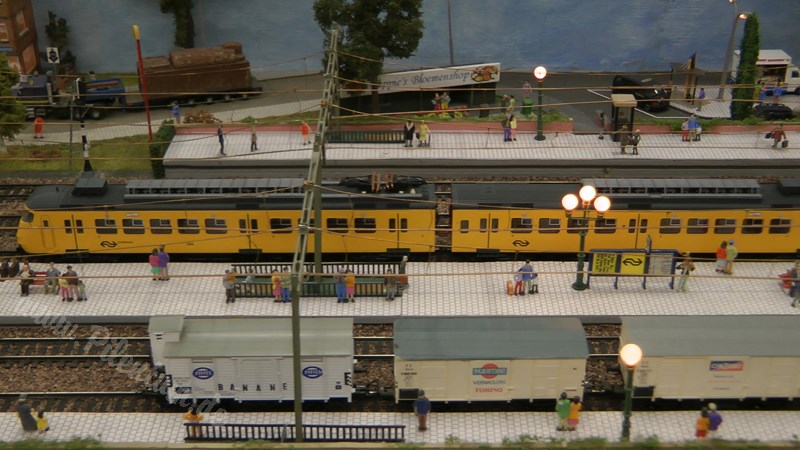 Model Railway Exhibition HO Scale Dutch Trains