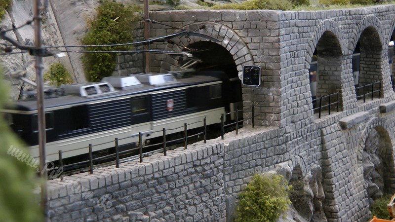 A Dream of Model Train Layout in HOm Scale