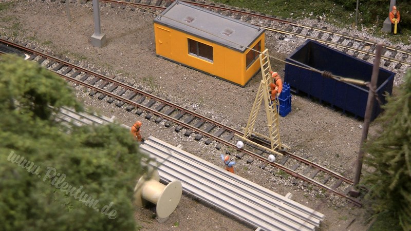 A Dream of Model Train Layout in HOm Scale