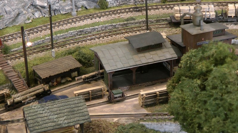 A Dream of Model Train Layout in HOm Scale