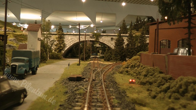 Model Railway Paradise in 1/32 Scale