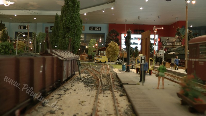 Model Railway Paradise in 1/32 Scale