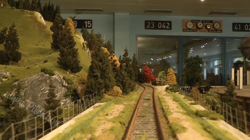 Model Railway Paradise in 1/32 Scale