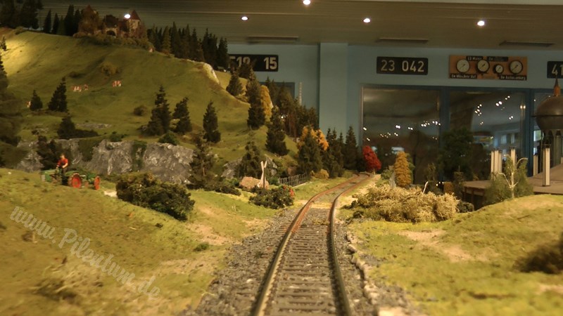 Model Railway Paradise in 1/32 Scale