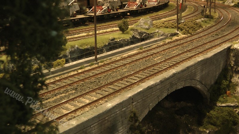 Model Railway Paradise in 1/32 Scale