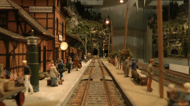 Model Railway Paradise in 1/32 Scale