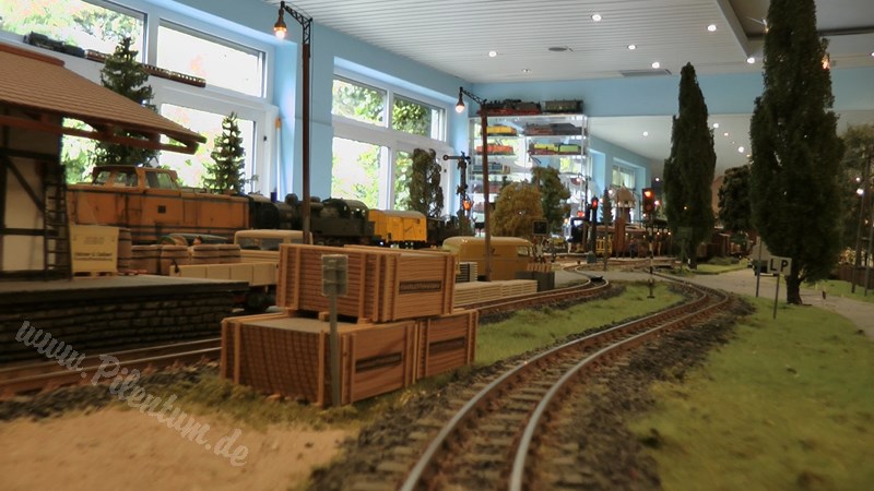 Model Railway Paradise in 1/32 Scale