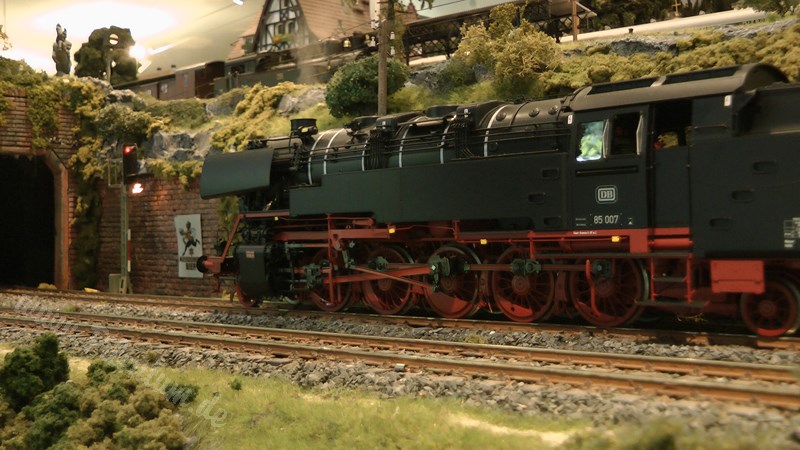 Model Railway Paradise in 1/32 Scale