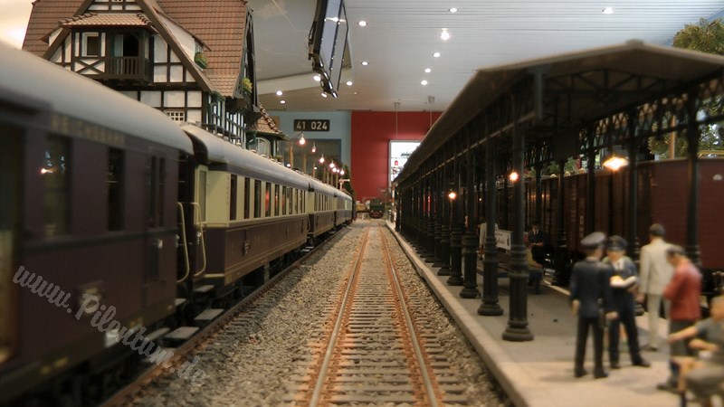 Model Railway Paradise in 1/32 Scale