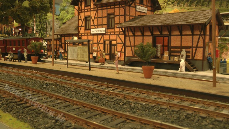 Model Railway Paradise in 1/32 Scale