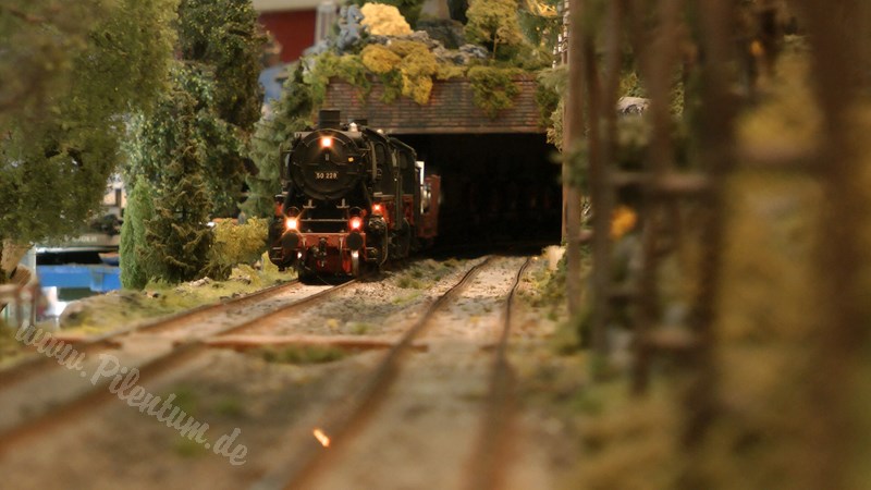 Model Railway Paradise in 1/32 Scale