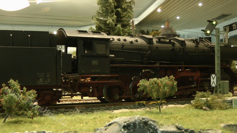 Model Railway Paradise in 1/32 Scale