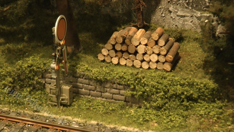 Model Railway Paradise in 1/32 Scale