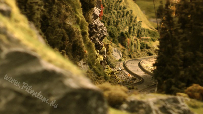 Model Railway Paradise in 1/32 Scale