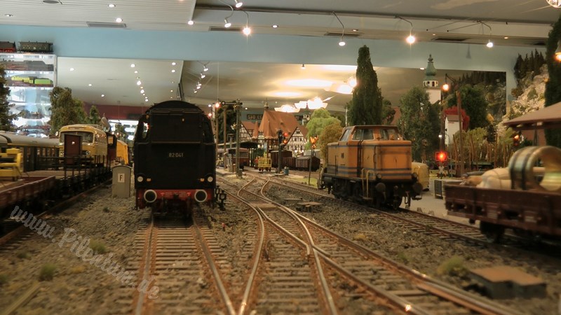 Model Railway Paradise in 1/32 Scale