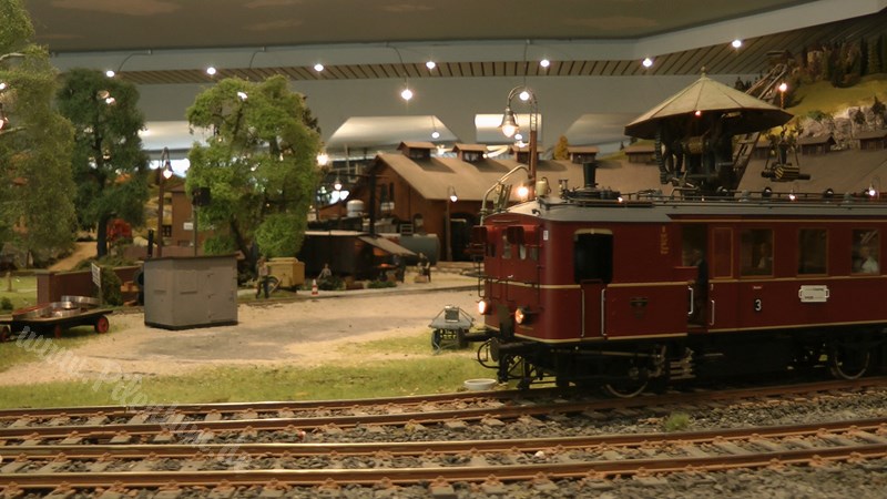 Model Railway Paradise in 1/32 Scale