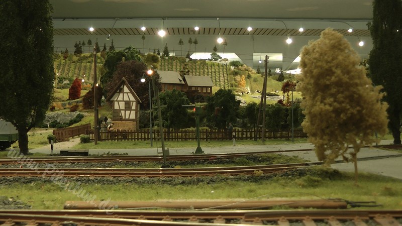 Model Railway Paradise in 1/32 Scale