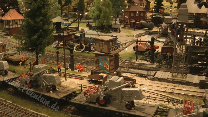 Model Railway Paradise in 1/32 Scale