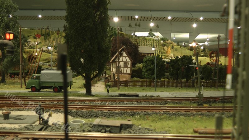 Model Railway Paradise in 1/32 Scale