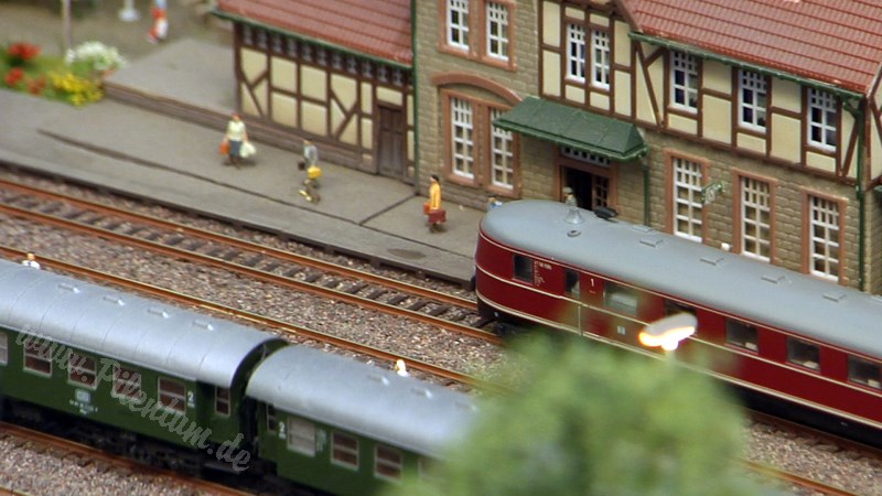 N Scale Model Railroad and N Gauge Model Railway with Digital Model Trains