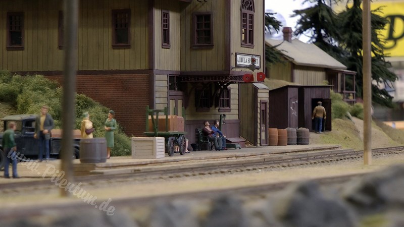 Model Railway Albula & Landwater Railroad in On3 scale