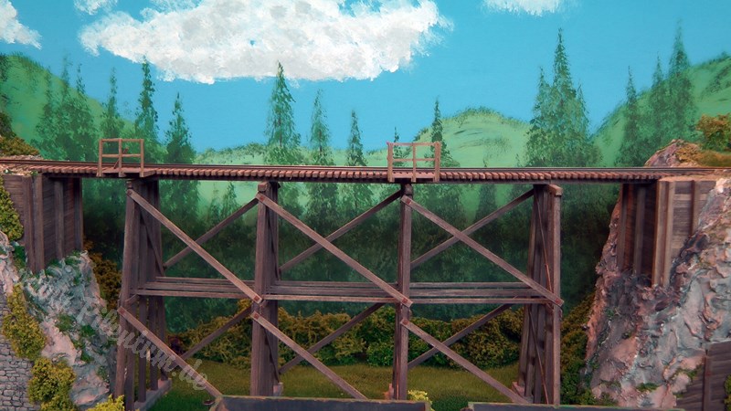 Model Railway Bear Lake Lumber in O scale