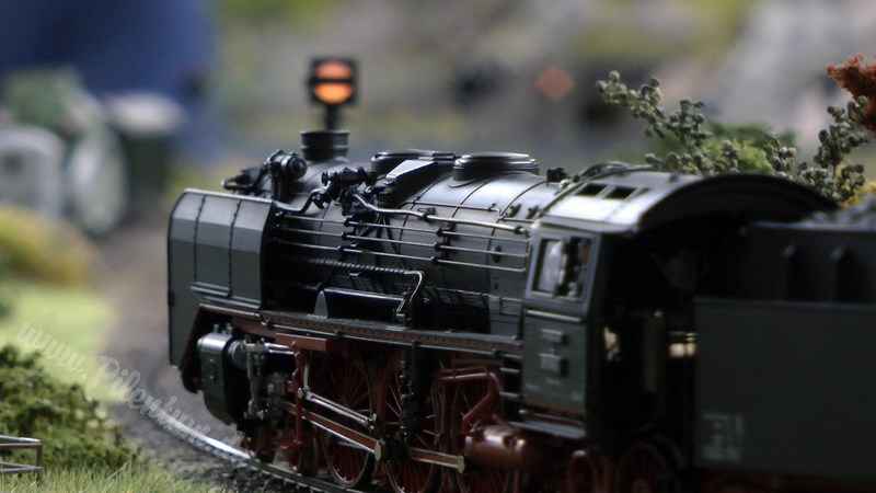 Model Railroad Highly Detailed HO Scale