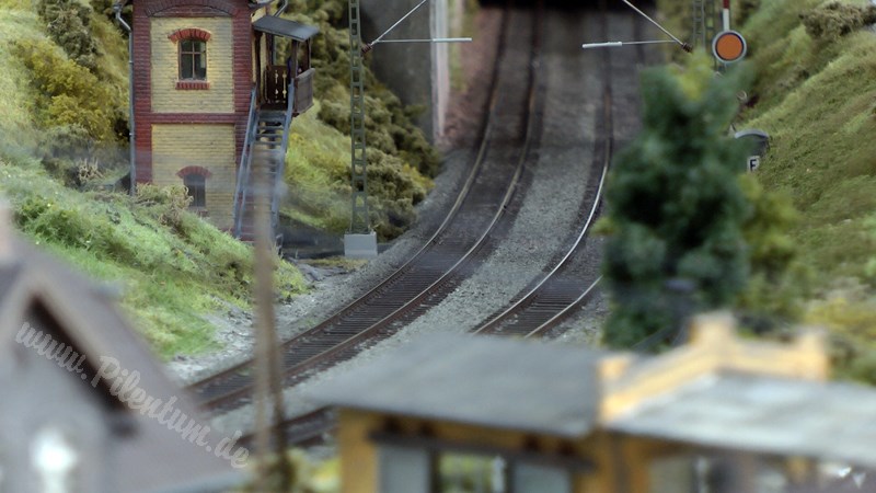 Model Railroad Highly Detailed HO Scale