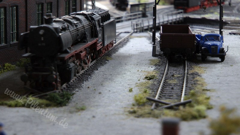 Model Railroad Highly Detailed HO Scale